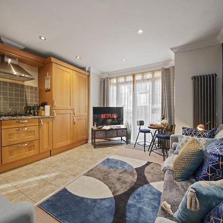 Super Funky Spire View Cottage - Free Gated Parking - Ultra Wifi Canterbury Luaran gambar