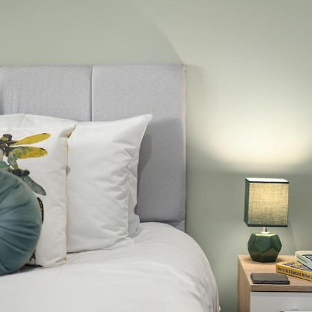 Super Funky Spire View Cottage - Free Gated Parking - Ultra Wifi Canterbury Luaran gambar