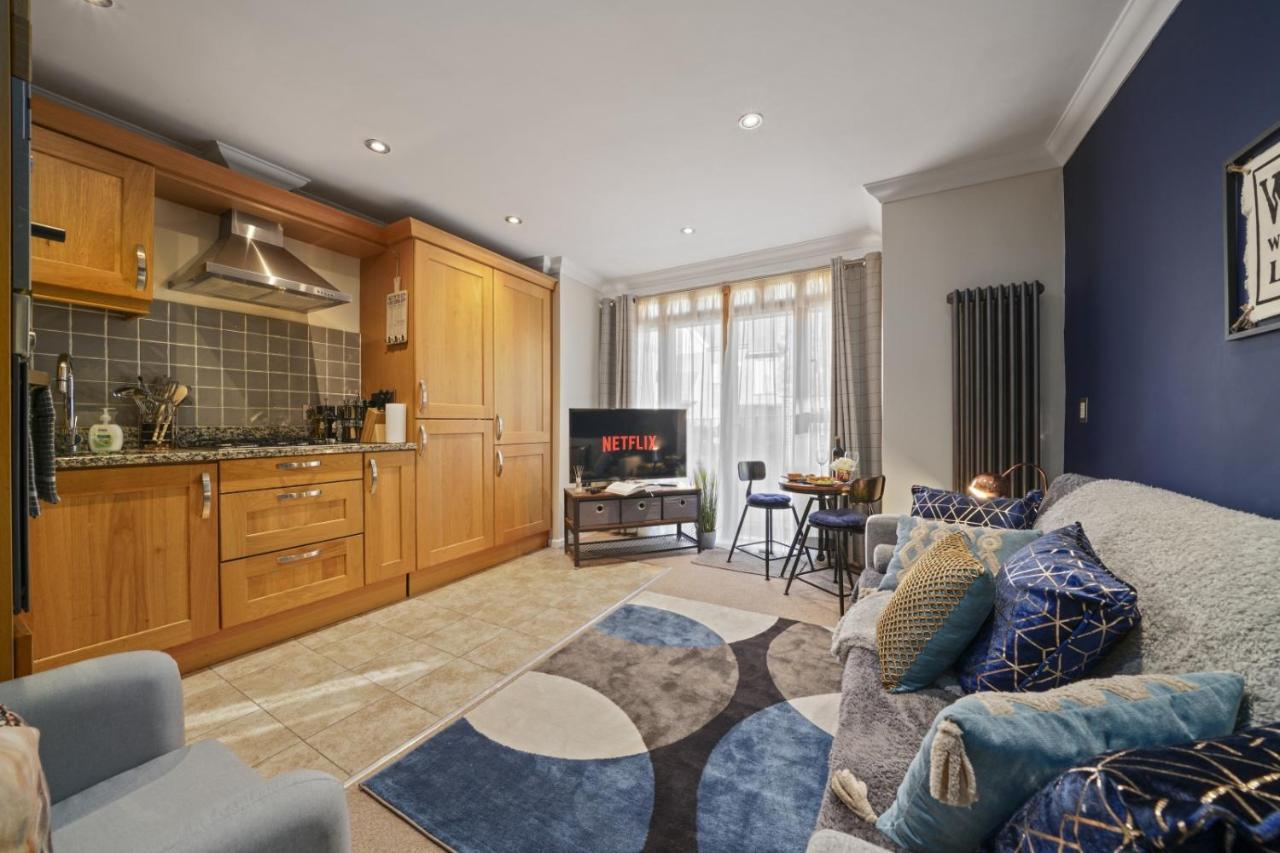 Super Funky Spire View Cottage - Free Gated Parking - Ultra Wifi Canterbury Luaran gambar