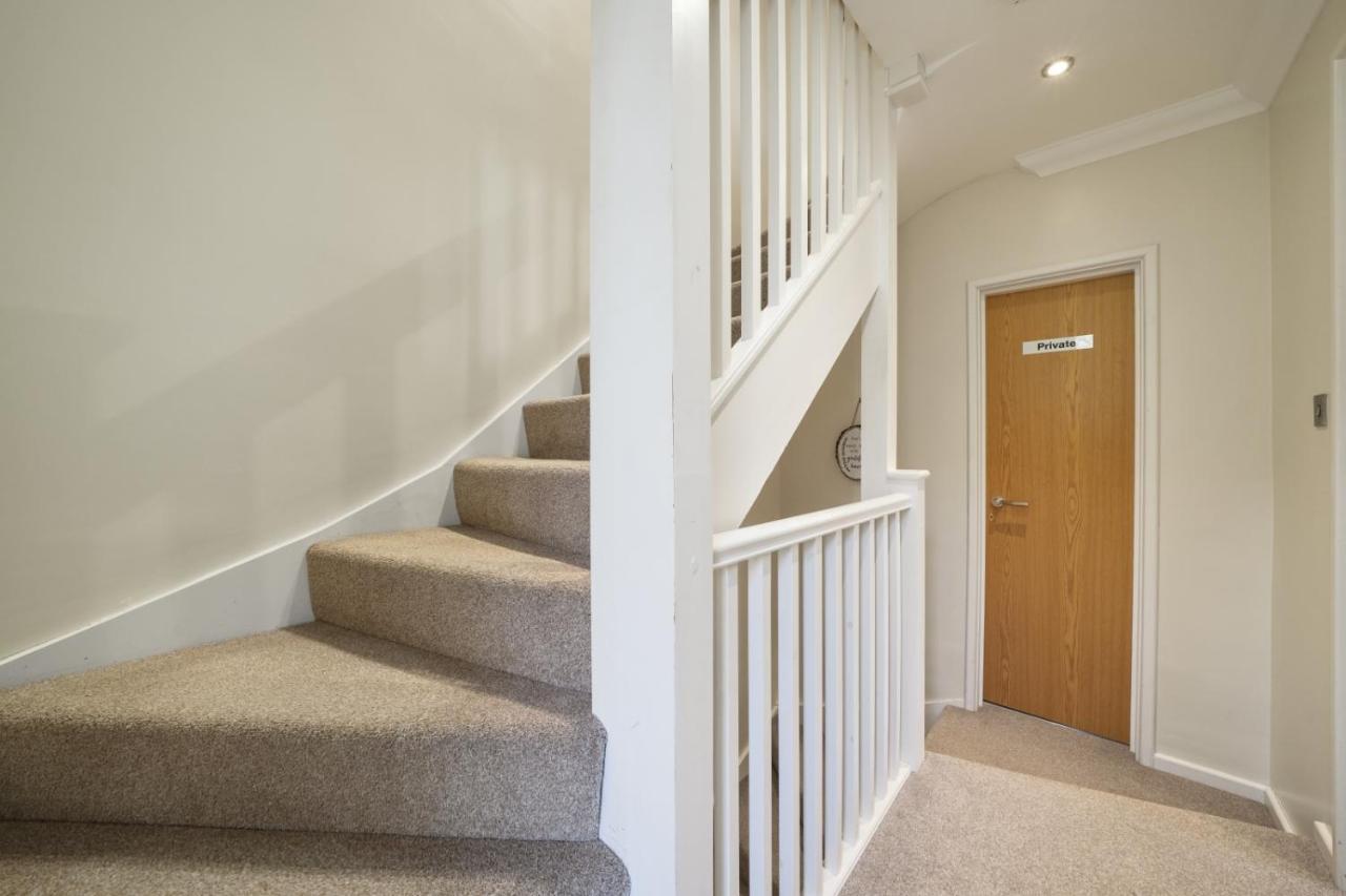 Super Funky Spire View Cottage - Free Gated Parking - Ultra Wifi Canterbury Luaran gambar