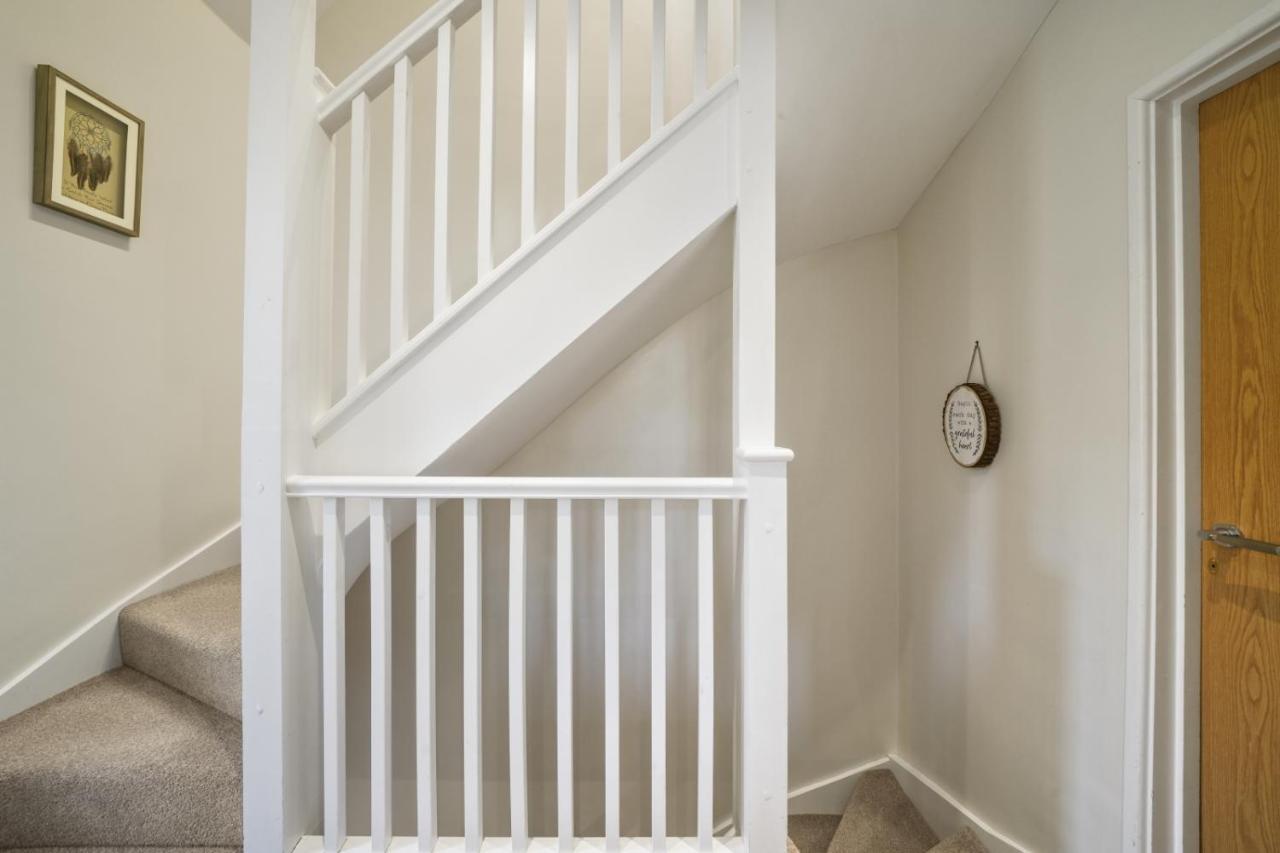 Super Funky Spire View Cottage - Free Gated Parking - Ultra Wifi Canterbury Luaran gambar